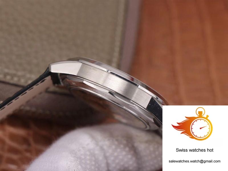 8F Factory Jaeger-LeCoultre Geophysic Univrsal Time 8102520 Stainless Steel 6 8F Factory Jaeger-LeCoultre Geophysic Univrsal Time 8102520 Stainless Steel 6