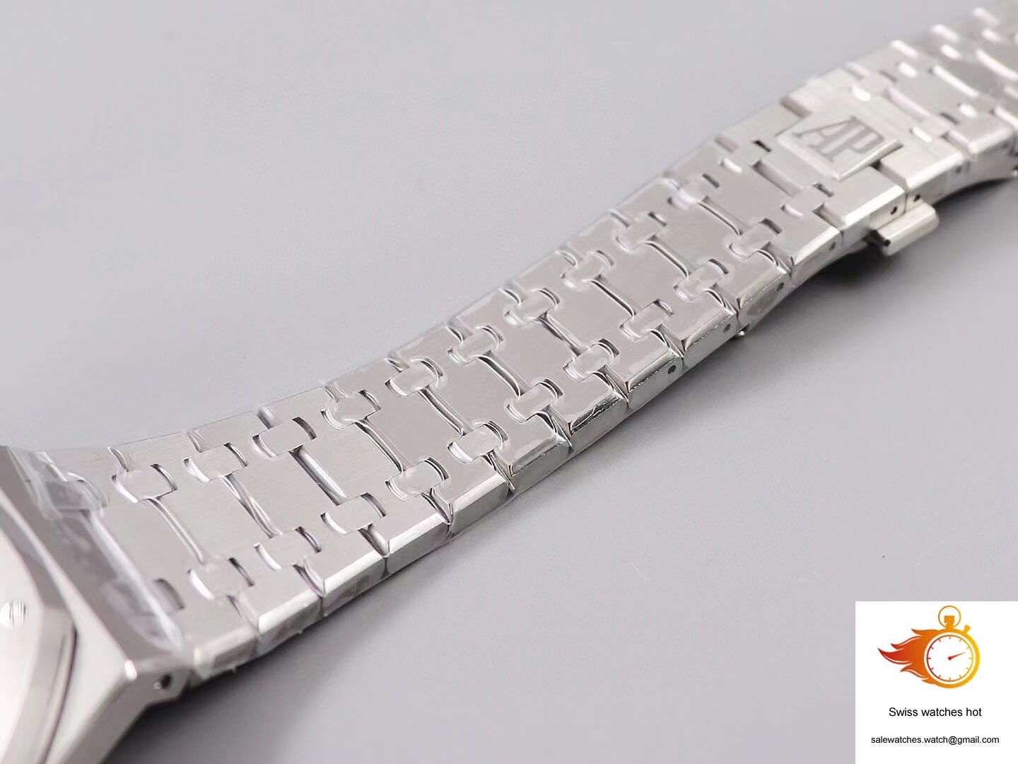 Audemars Piguet Royal Oak 15500ST.OO.1220ST.04 ZF Factory White Dial 7 Audemars Piguet Royal Oak 15500ST.OO.1220ST.04 ZF Factory White Dial 7