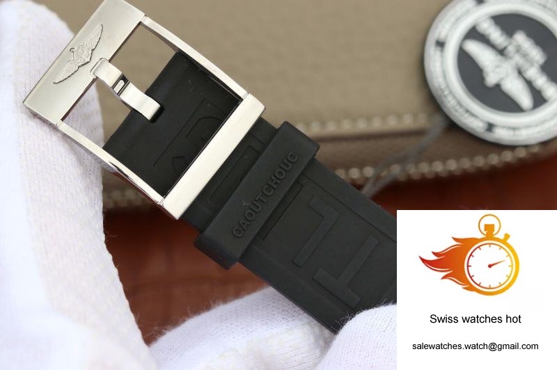 Breitling Avenger II GMT A3239011/G778/153S GF Factory White Dial 7 Breitling Avenger II GMT A3239011/G778/153S GF Factory White Dial 7