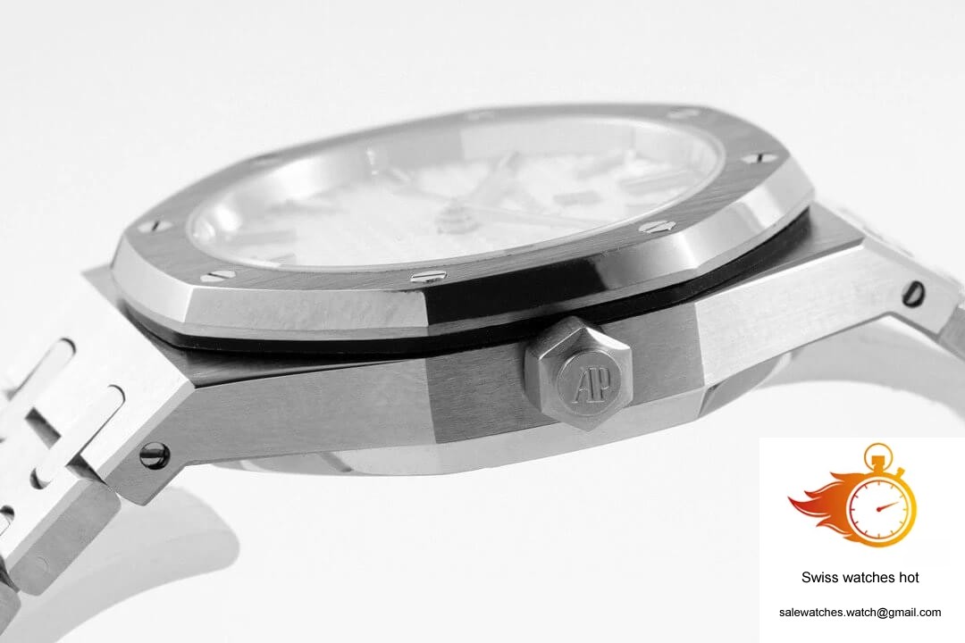 Audemars Piguet Royal Oak 77350ST.OO.1261ST.01 8F Factory Silver Dial 7 Audemars Piguet Royal Oak 77350ST.OO.1261ST.01 8F Factory Silver Dial 7