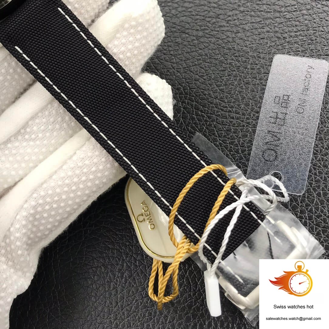 Omega Speedmaster Snoopy Award 311.32.42.30.04.003 OM Factory V2 White Dial 8 Omega Speedmaster Snoopy Award 311.32.42.30.04.003 OM Factory V2 White Dial 8