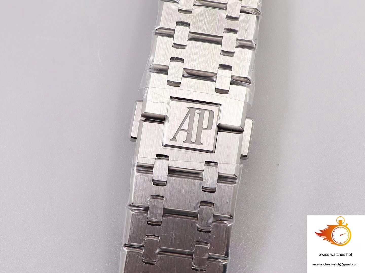 Audemars Piguet Royal Oak 15500ST.OO.1220ST.04 ZF Factory White Dial 8 Audemars Piguet Royal Oak 15500ST.OO.1220ST.04 ZF Factory White Dial 8