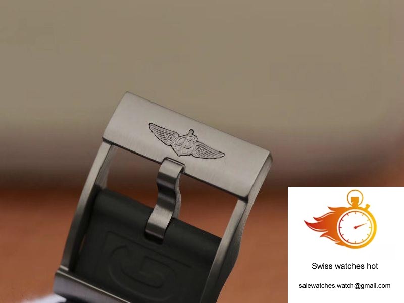 Breitling Avenger Blackbird 44mm V17311101B1W1 GF Factory V4 Black Dial 8 Breitling Avenger Blackbird 44mm V17311101B1W1 GF Factory V4 Black Dial 8