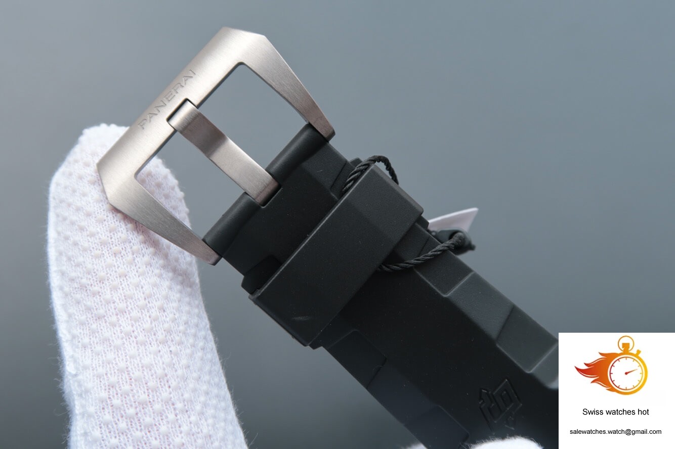 Panerai Luminor PAM00719 VS Factory Titanium Case 8 Panerai Luminor PAM00719 VS Factory Titanium Case 8