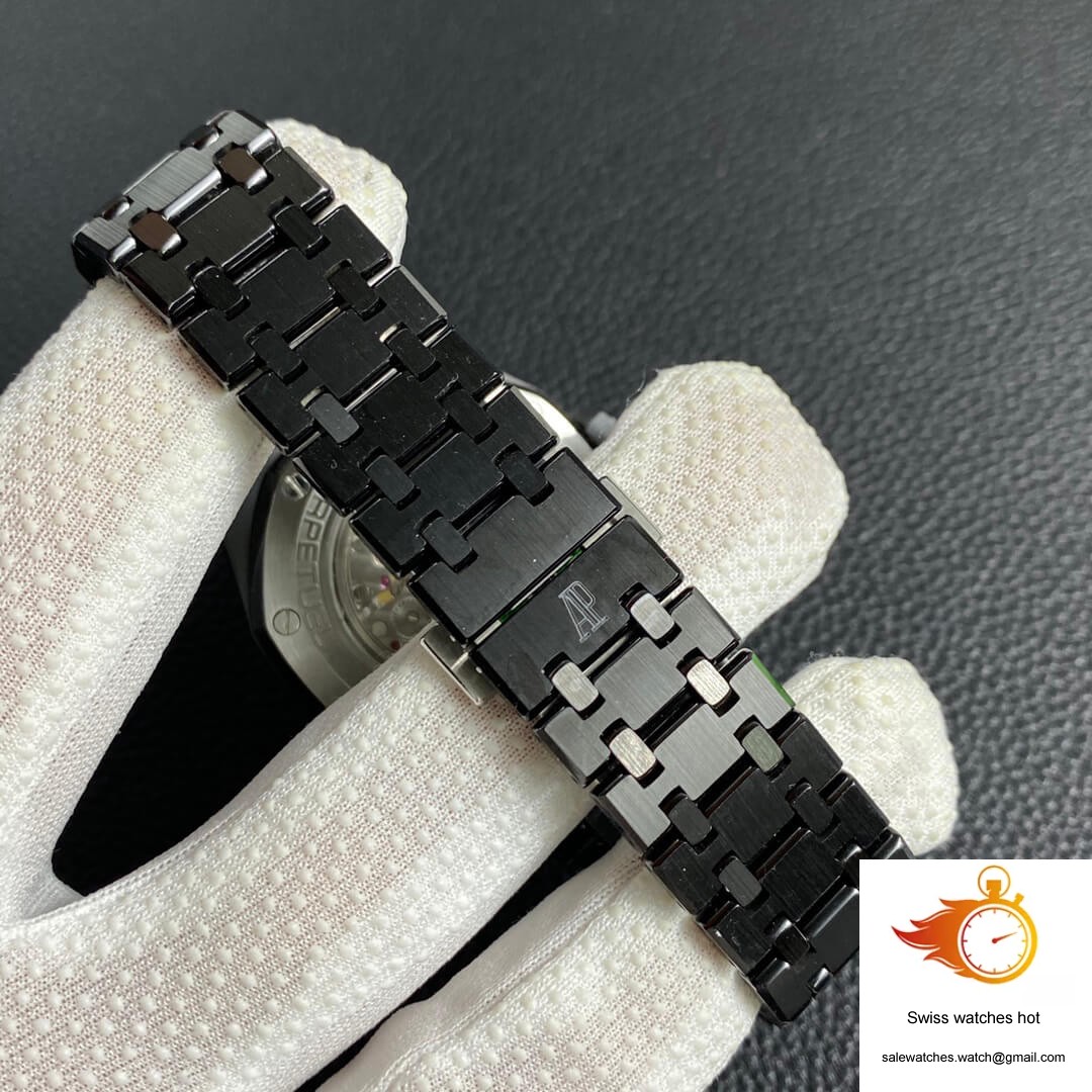 Audemars Piguet Royal Oak 26579CE.OO.1225CE.01 APS Factory Black Dial 8 Audemars Piguet Royal Oak 26579CE.OO.1225CE.01 APS Factory Black Dial 8