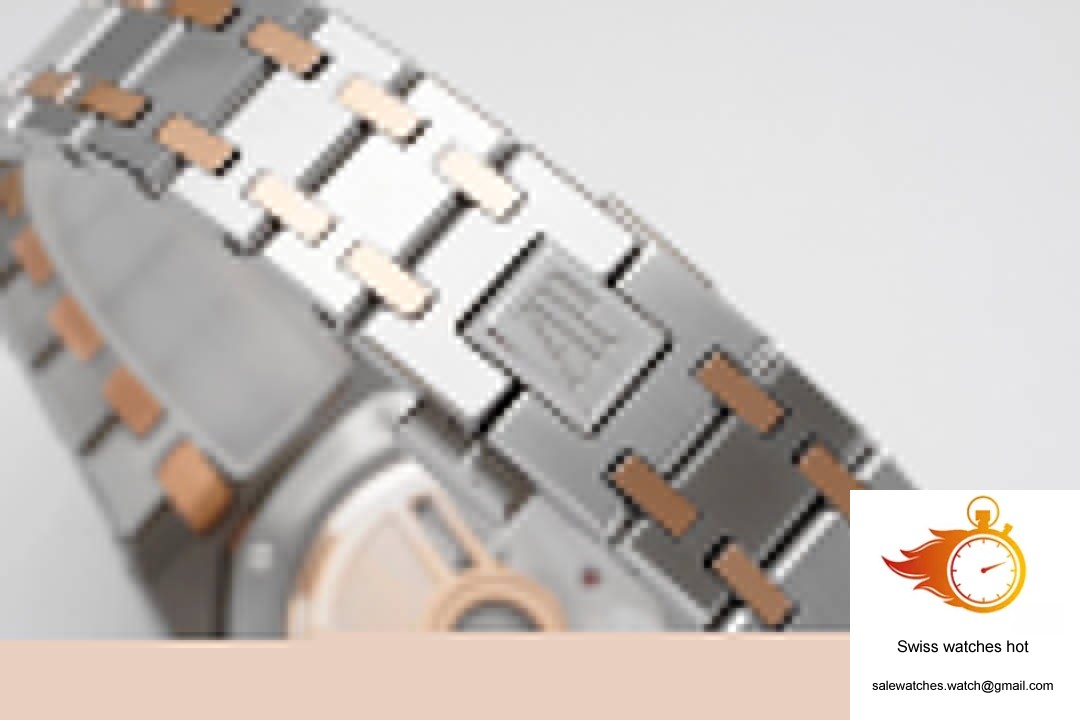 Audemars Piguet Royal Oak 77350SR.OO.1261SR.01 8F Factory Silver Dial 8 Audemars Piguet Royal Oak 77350SR.OO.1261SR.01 8F Factory Silver Dial 8