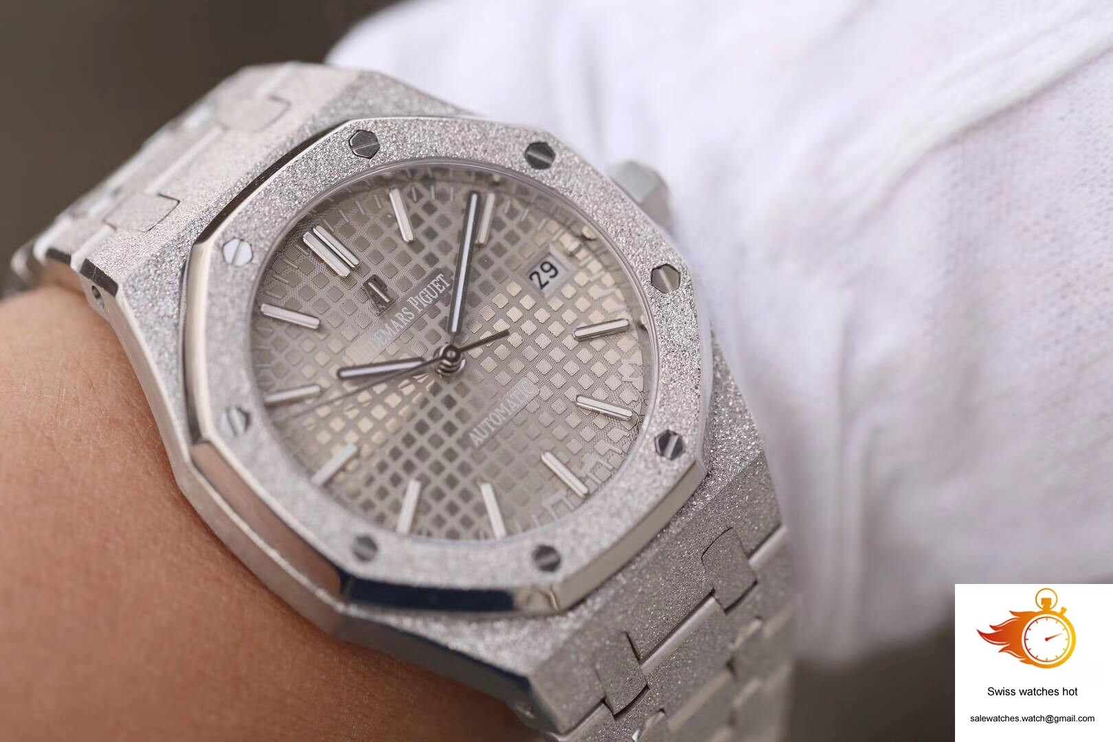 Audemars Piguet Royal Oak 15454BC.GG.1259BC.01 JH Factory Rhodium Dial 9 Audemars Piguet Royal Oak 15454BC.GG.1259BC.01 JH Factory Rhodium Dial 9